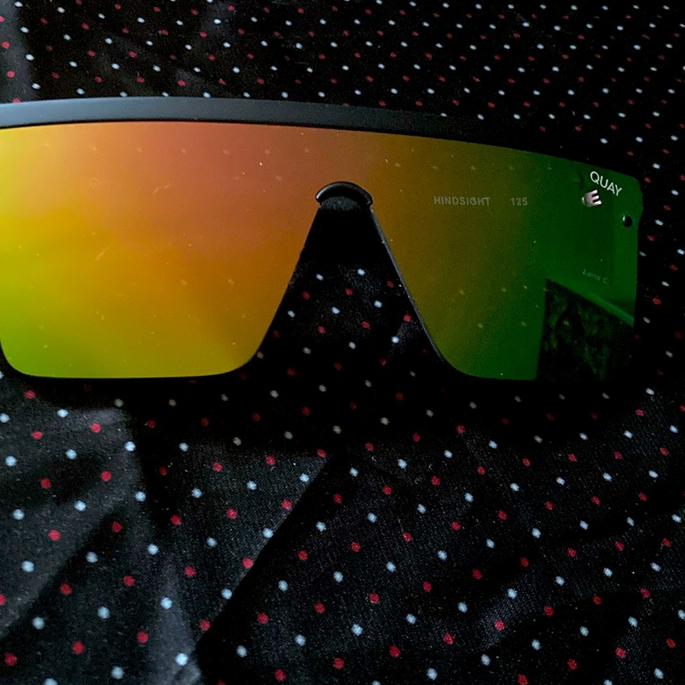 Quay Glasses for sale! Let’s Do Business!